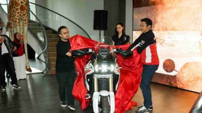 DesertX V2 Resmi Diluncurkan di showroom Ducati Pondok Indah